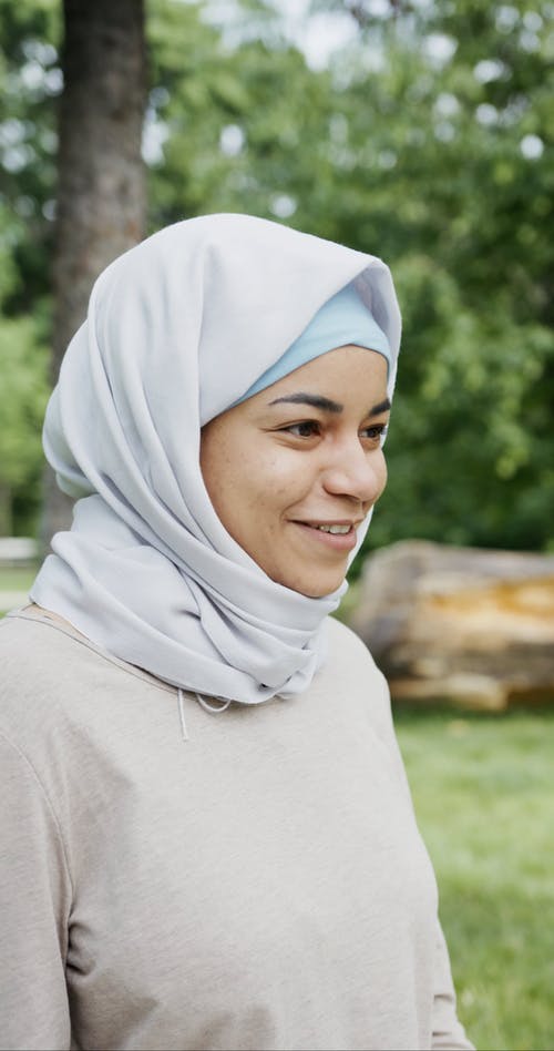 有关垂直视频, 女人, 拍照的免费素材视频