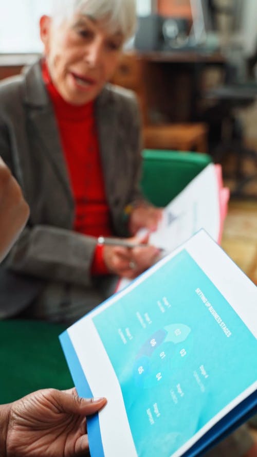 有关上班服, 企业工作, 原子笔的免费素材视频