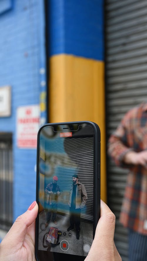 有关人, 垂直视频, 户外的免费素材视频