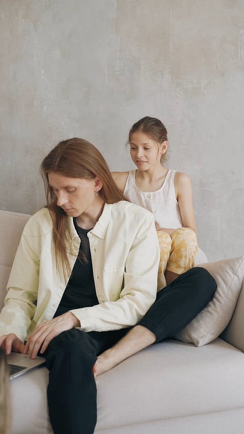 有关刷牙, 垂直视频, 女儿的免费素材视频