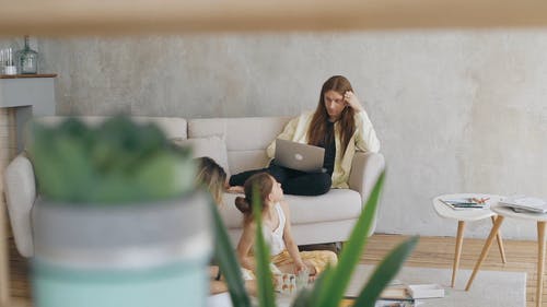 有关一对, 互联网, 享受的免费素材视频