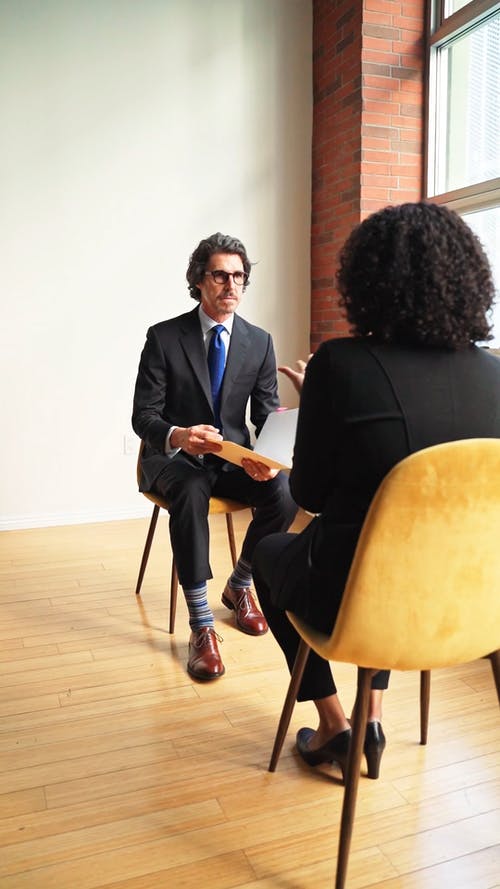 有关上班服, 垂直视频, 专业的免费素材视频