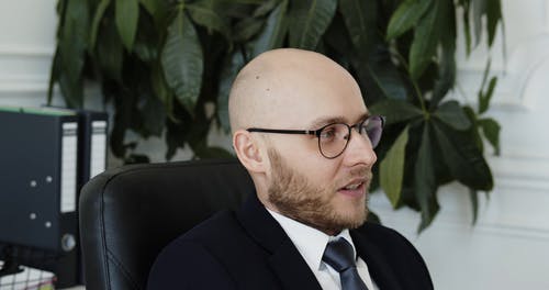 有关人, 室内, 室内植物的免费素材视频