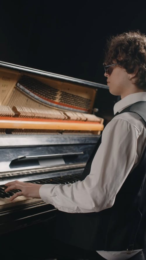 有关人, 侧面图, 垂直视频的免费素材视频