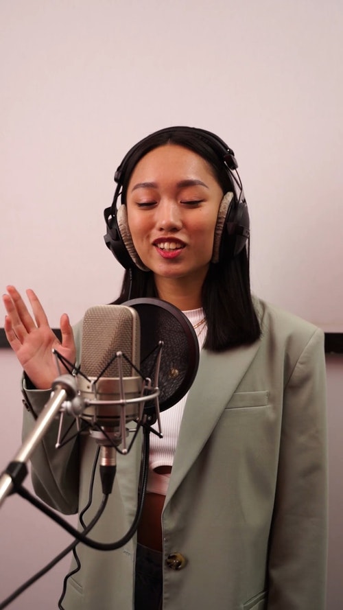 有关人,垂直视频,女人的免费素材视频