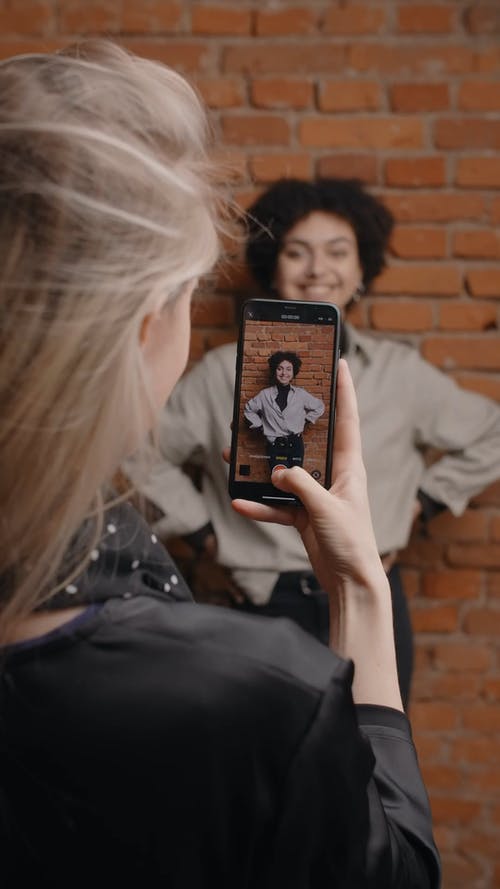 有关在幕后, 垂直视频, 女人的免费素材视频