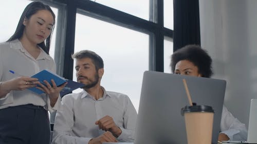 有关3C用品, 一次性杯子, 互联网的免费素材视频