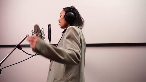 有关唱歌, 执行, 女人的免费素材视频