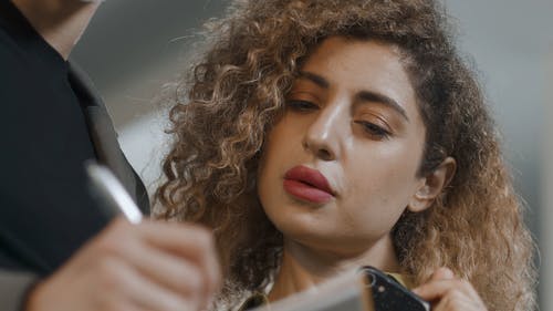 有关一起, 写作, 智慧手机的免费素材视频