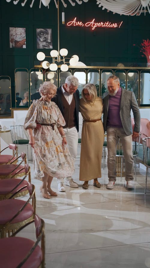 有关尺, 团圆, 垂直视频的免费素材视频