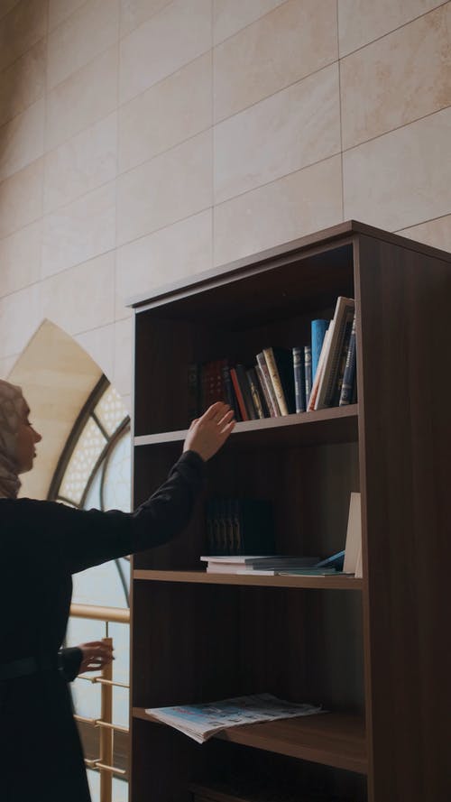 有关光, 图书系列, 图书馆的免费素材视频