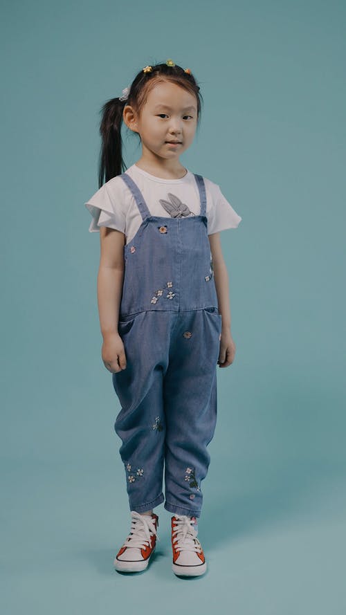 有关亚洲孩子, 可爱, 回转的免费素材视频