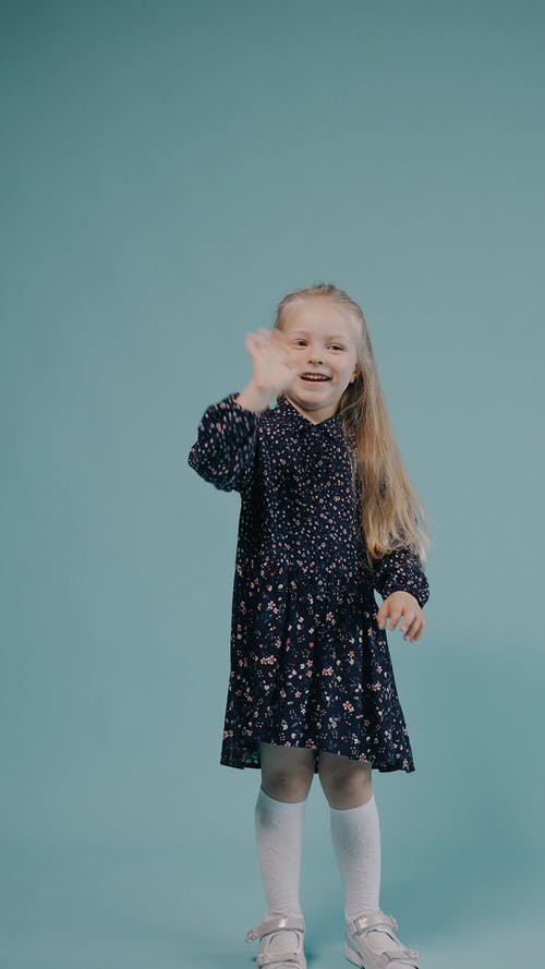 有关可爱, 垂直视频, 女孩的免费素材视频