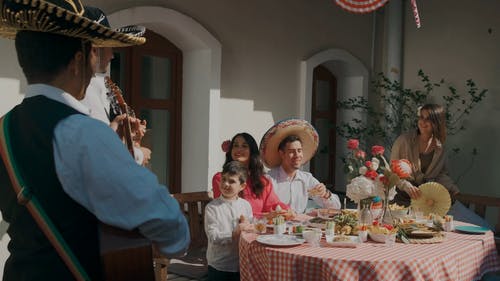 有关cinco de mayo, 享受, 人的免费素材视频