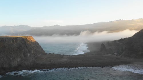 有关岸边, 招手, 有雾的免费素材视频