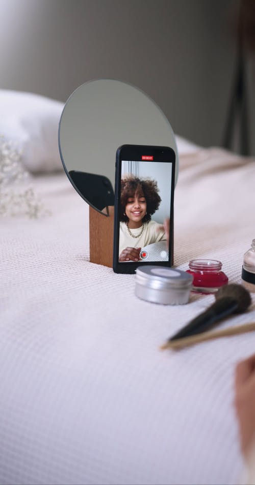 有关人, 化妆, 垂直视频的免费素材视频