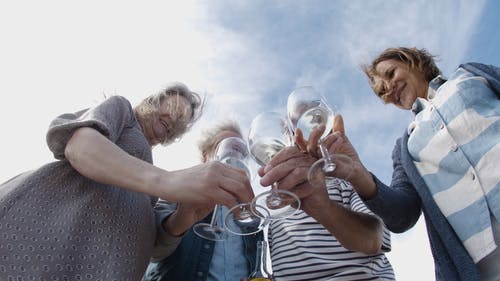 有关@户外, 一对, 乾杯的免费素材视频