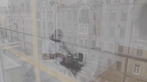 有关人,反射,城市景观的免费素材视频