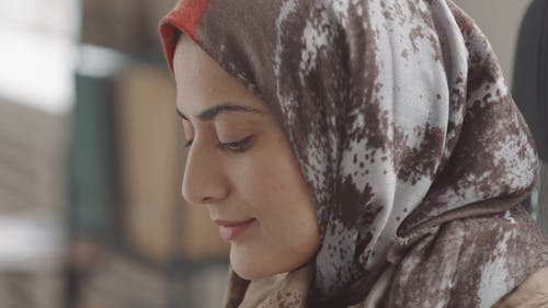 有关女人, 室内, 工作的的免费素材视频