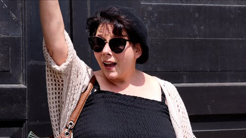 有关墨镜, 女人, 微笑的免费素材视频