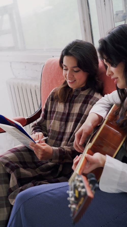 有关原声吉他, 合作, 吉他手的免费素材视频