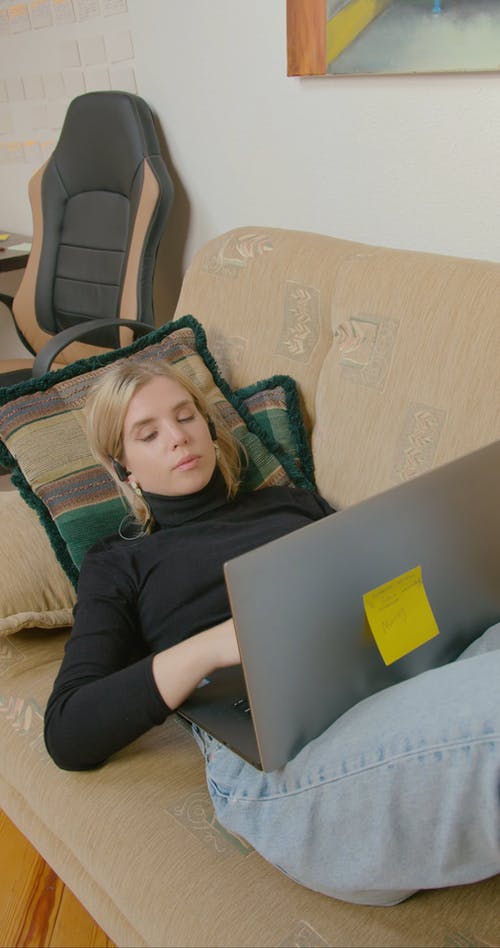 有关垂直视频, 女人, 工作的的免费素材视频