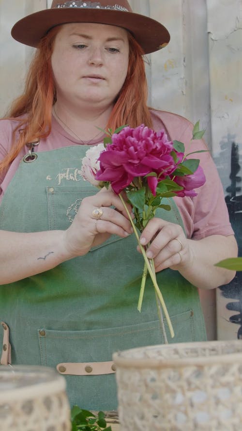 有关@户外, 严肃, 围裙的免费素材视频