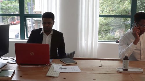 有关一起, 坐, 工作的免费素材视频