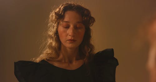 有关两个人, 倾注, 女士们的免费素材视频