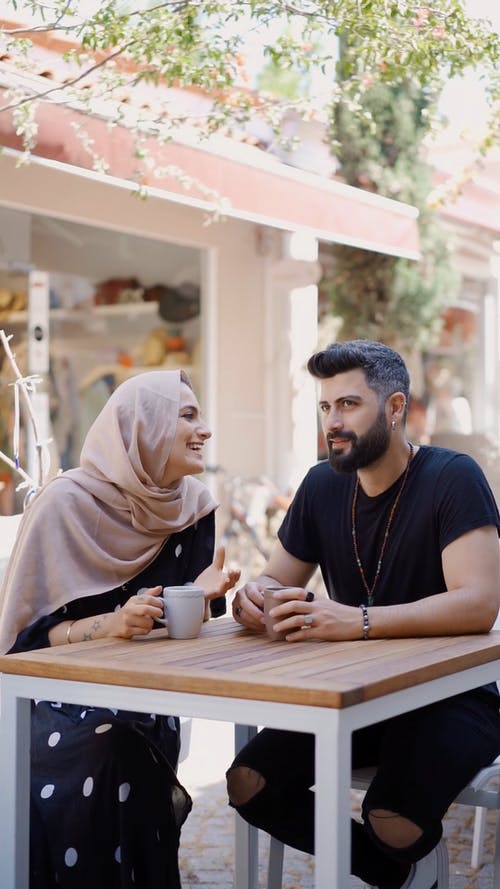 有关一对, 一起, 乱放电的免费素材视频