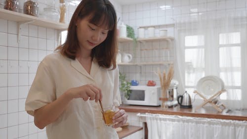 有关切片, 厨房区, 喝的免费素材视频