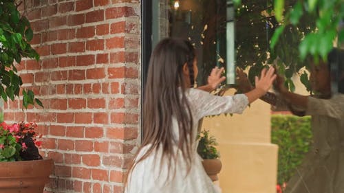 有关偷看, 反射, 可爱的免费素材视频