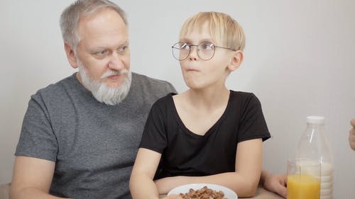 有关＃室内, 一起, 人的免费素材视频