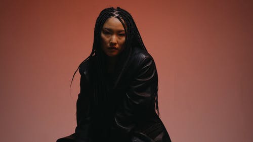 有关墨镜, 夹克, 女人的免费素材视频