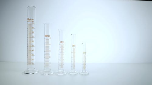 有关大小, 实验室玻璃器皿, 放大的免费素材视频