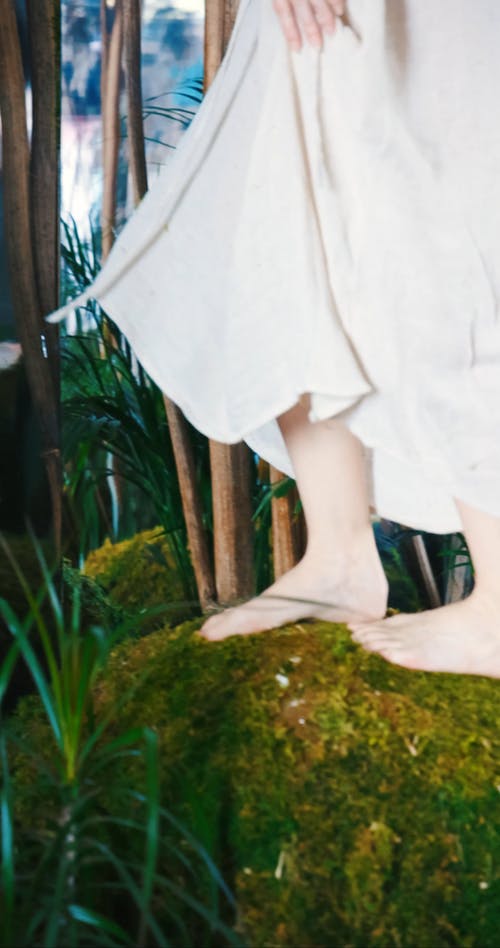 有关垂直视频, 女人, 工作室的免费素材视频