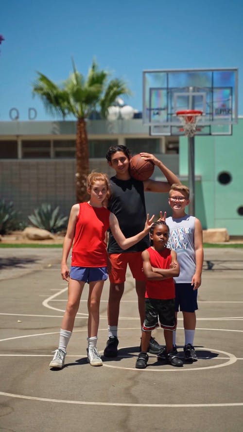 有关一起, 体力活动, 垂直视频的免费素材视频