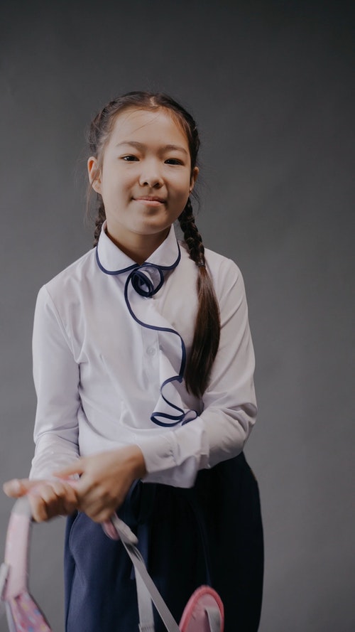 有关制服,垂直视频,学生的免费素材视频