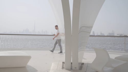 有关@户外, 人, 墨镜的免费素材视频