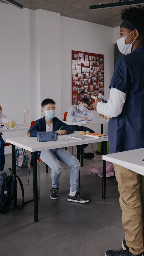 有关covid-19, 口罩, 同学的免费素材视频