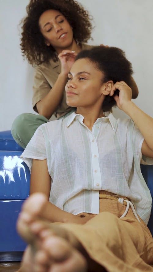 有关一对, 一起, 修理的免费素材视频