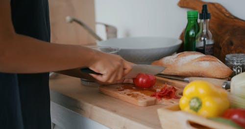 有关刀, 切片, 围裙的免费素材视频
