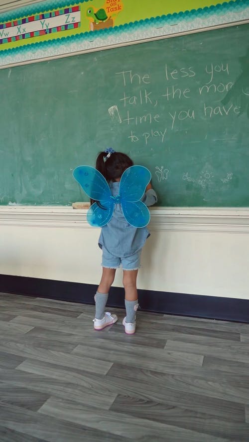 有关儿童, 垂直视频, 小孩的免费素材视频