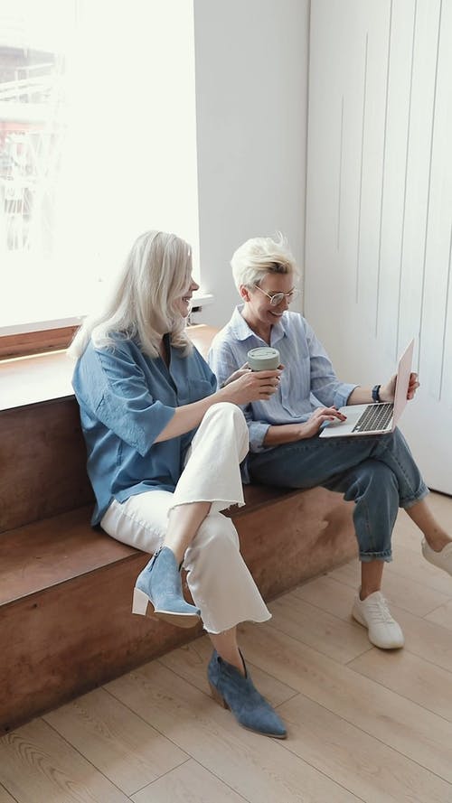 有关一起, 咖啡杯, 坐的免费素材视频