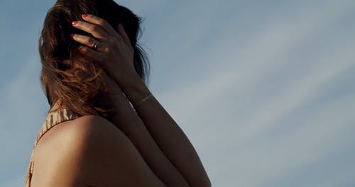 有关低角度拍摄, 修剪指甲, 多风的免费素材视频