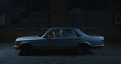 有关侦探, 大衣, 巷弄的免费素材视频