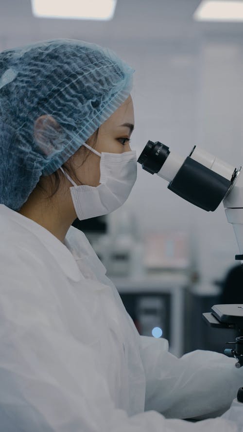 有关口罩, 垂直视频, 女人的免费素材视频