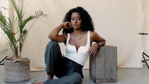 有关女人, 室内, 工作室的免费素材视频