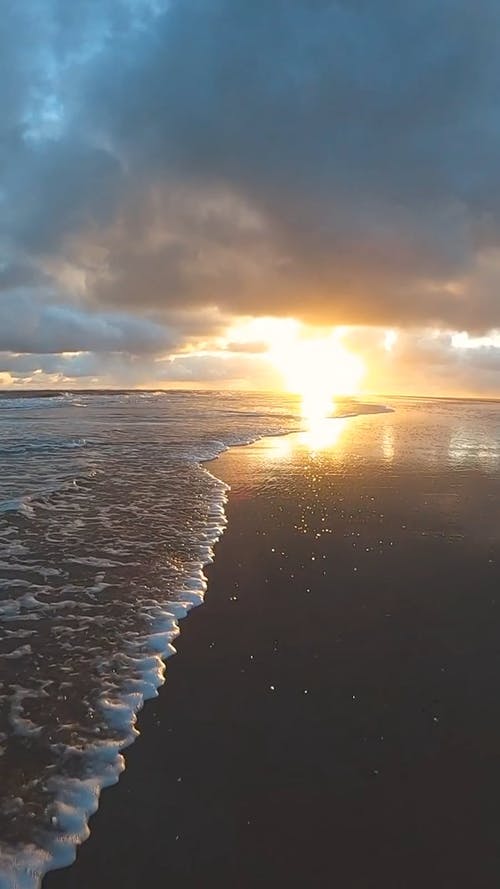 有关优美的风景, 垂直视频, 岸边的免费素材视频