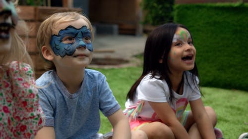 有关@户外, 一起, 坐的免费素材视频